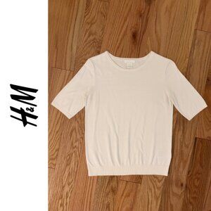 H&M | White Knit Short Sleeve Crewneck Top | Small